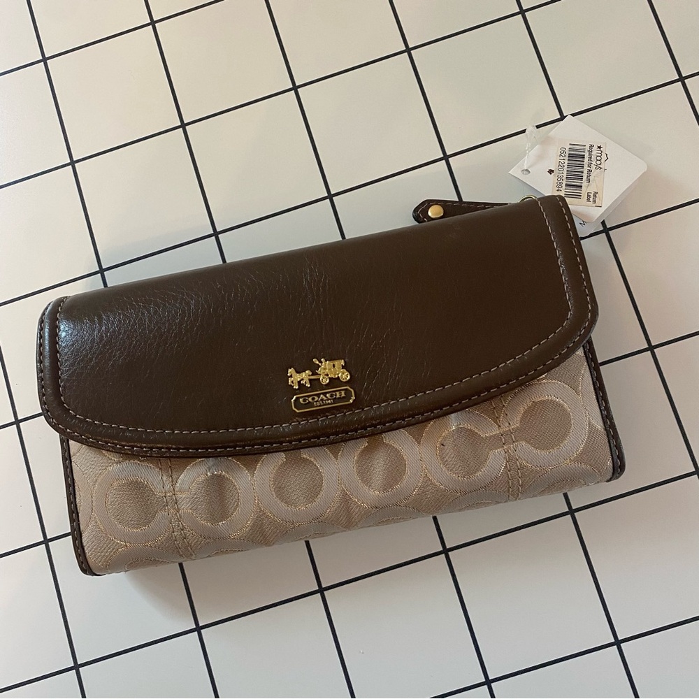 NWT Coach Wallet